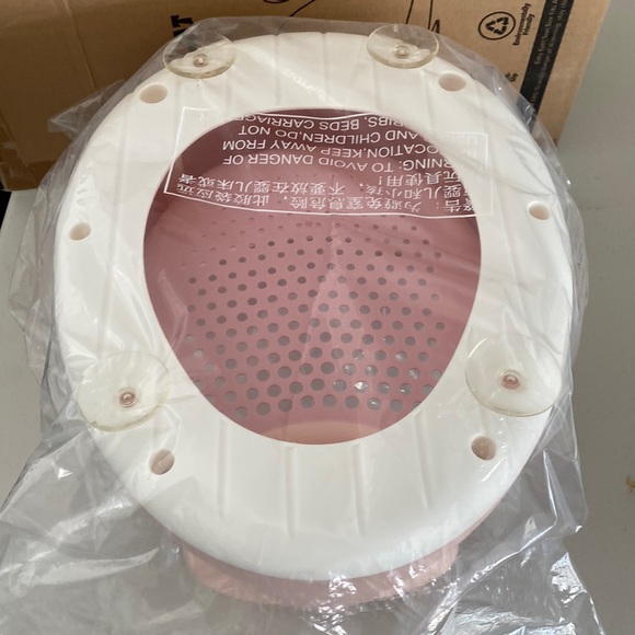 Baby Bath Seat Pink Whale With Four Assorted Toys - Homaisson Pink 6M+ - Picture 3 of 7